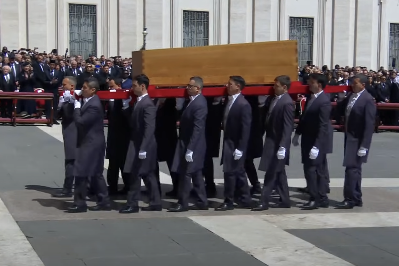 Jokowi Berdampingan dengan Trump dalam Barisan Depan Pemakaman Paus Fransiskus