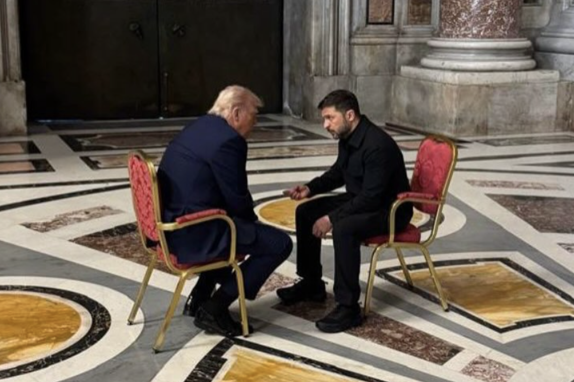 Trump dan Zelenskyy Jalani Pembicaraan Rahasia di Vatikan: Isi Dialog Mereka?