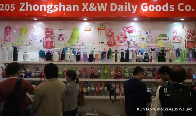 Was-was! Impak Kebijakan Tarif Trump Bisa Banjir Pasar Indonesia dengan Barang Cina