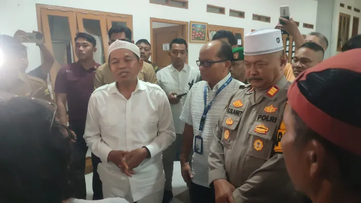 Respons Gubernur Dedi Mulyadi atas Perusakan Rumah Singgah di Sukabumi: Toleransi dan Penegakan Hukum