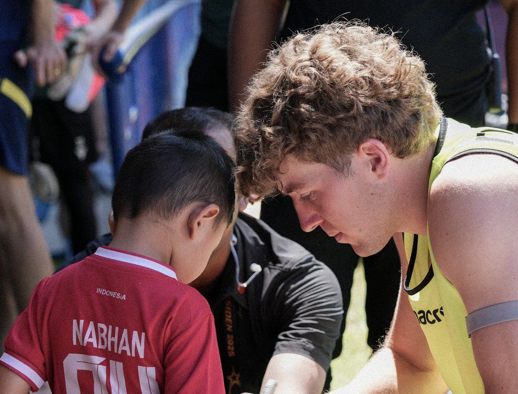 Kisah Oxford United di Bandung: Idola Sepak Bola dan Impian Anak SSB