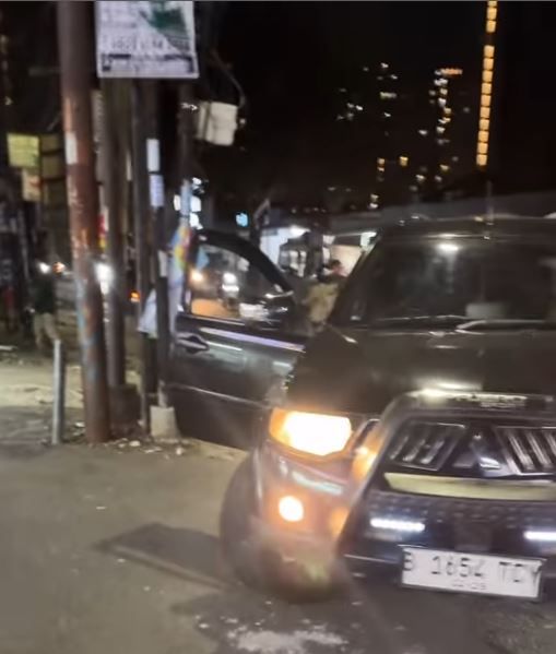 Viral! Koboi Jalanan Tangerang Selatan Mengaku Aparat, Ternyata Pegawai Kejaksaan Agung